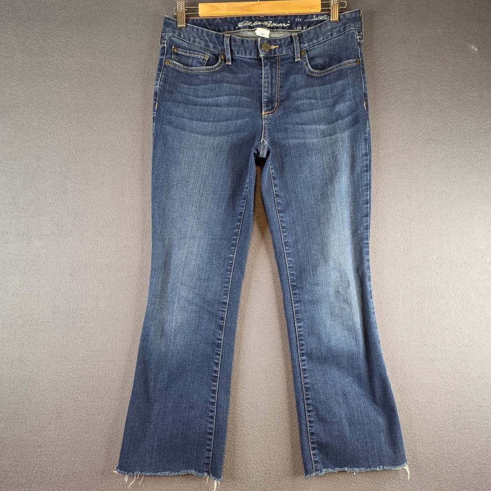 Eddie Bauer Bootcut Jeans Womens 8/31 Dark‎ Wash Slightly Curvy Raw Hem Denim